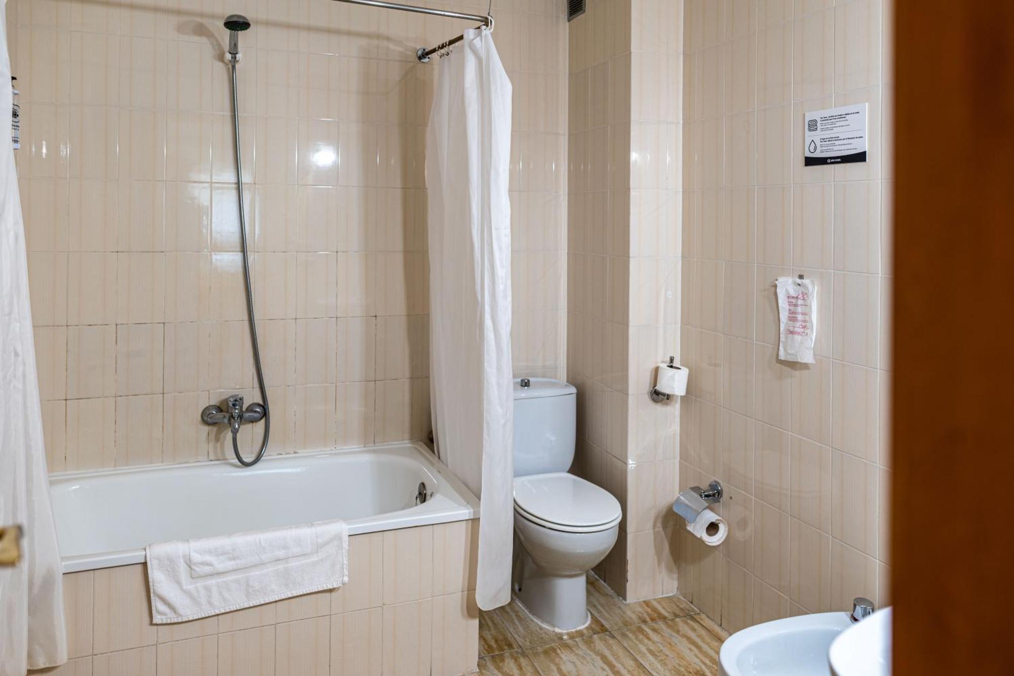 Hotel Alda Guijuelo Kültér fotó